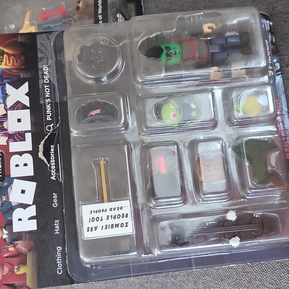 Roblox Action Figure Set - Picture 5 of 5